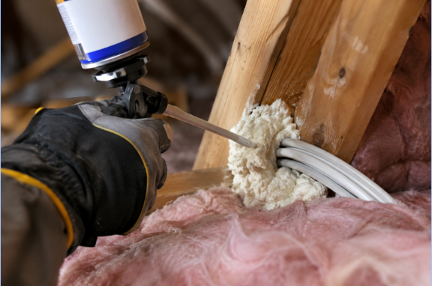 Palm Beach Gardens, Florida Home Energy Retrofit Guide: Insulation, Air Sealing, and Moisture Planning